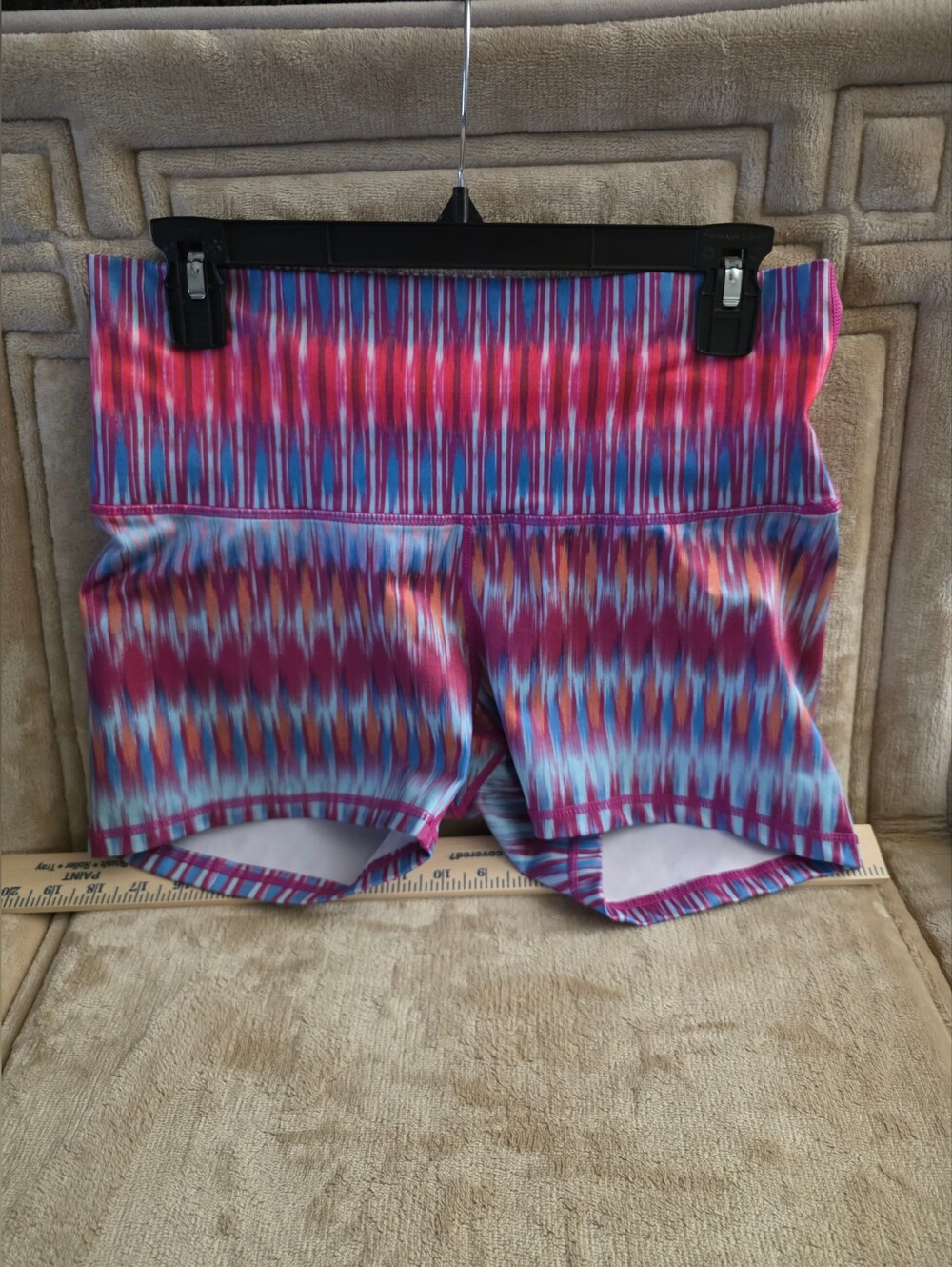 PrAna 3" Shorts Women's L MULTICOLOR Athletic Gym Workout Yoga Biker Ikat Print